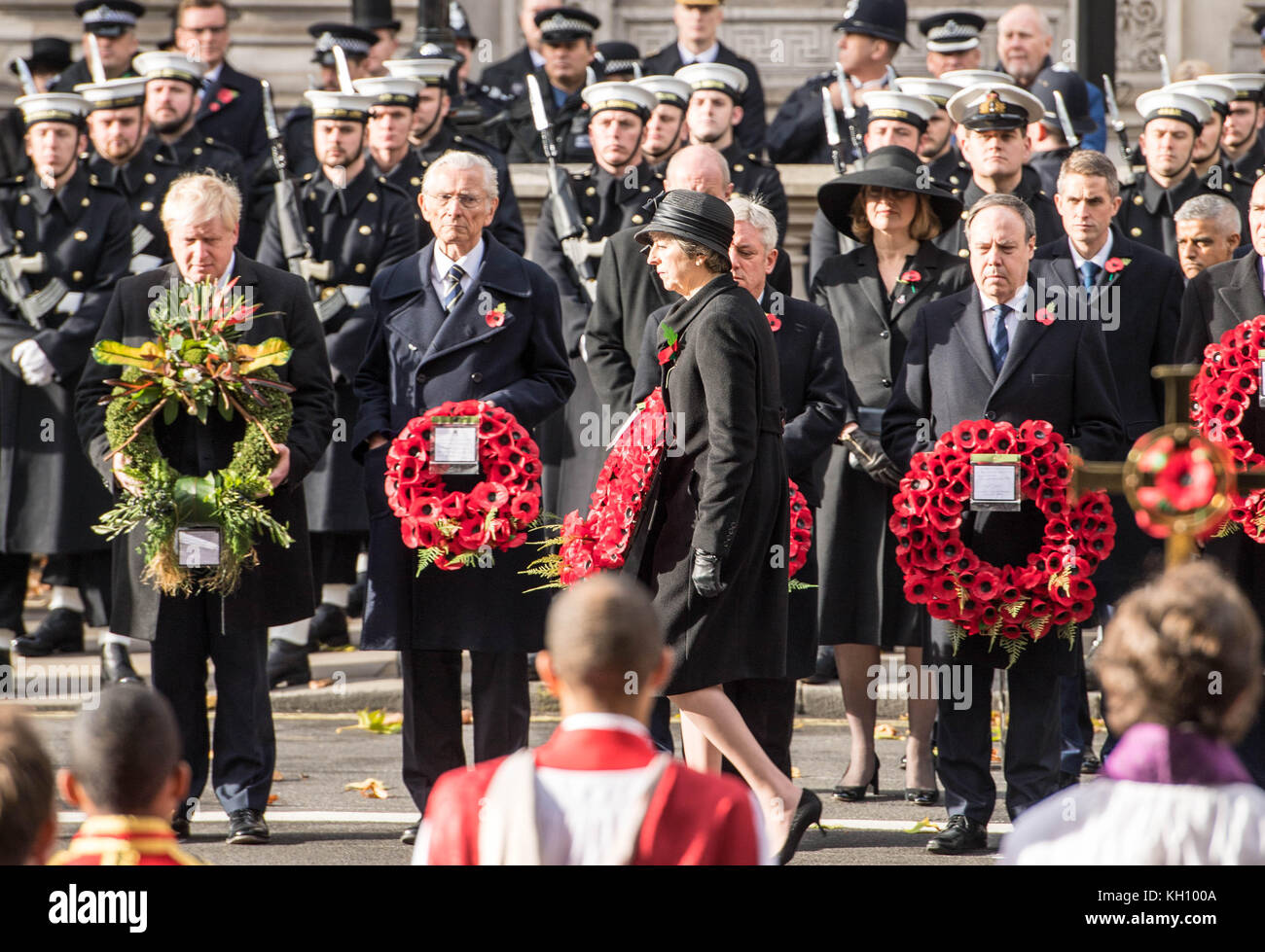 Londres, 12 novembre 2017 le premier ministre présente son wrieth au service national du souvenir au cénotaphe, Whitehall, Londres. crédit : Ian Davidson/Alamy live news Banque D'Images