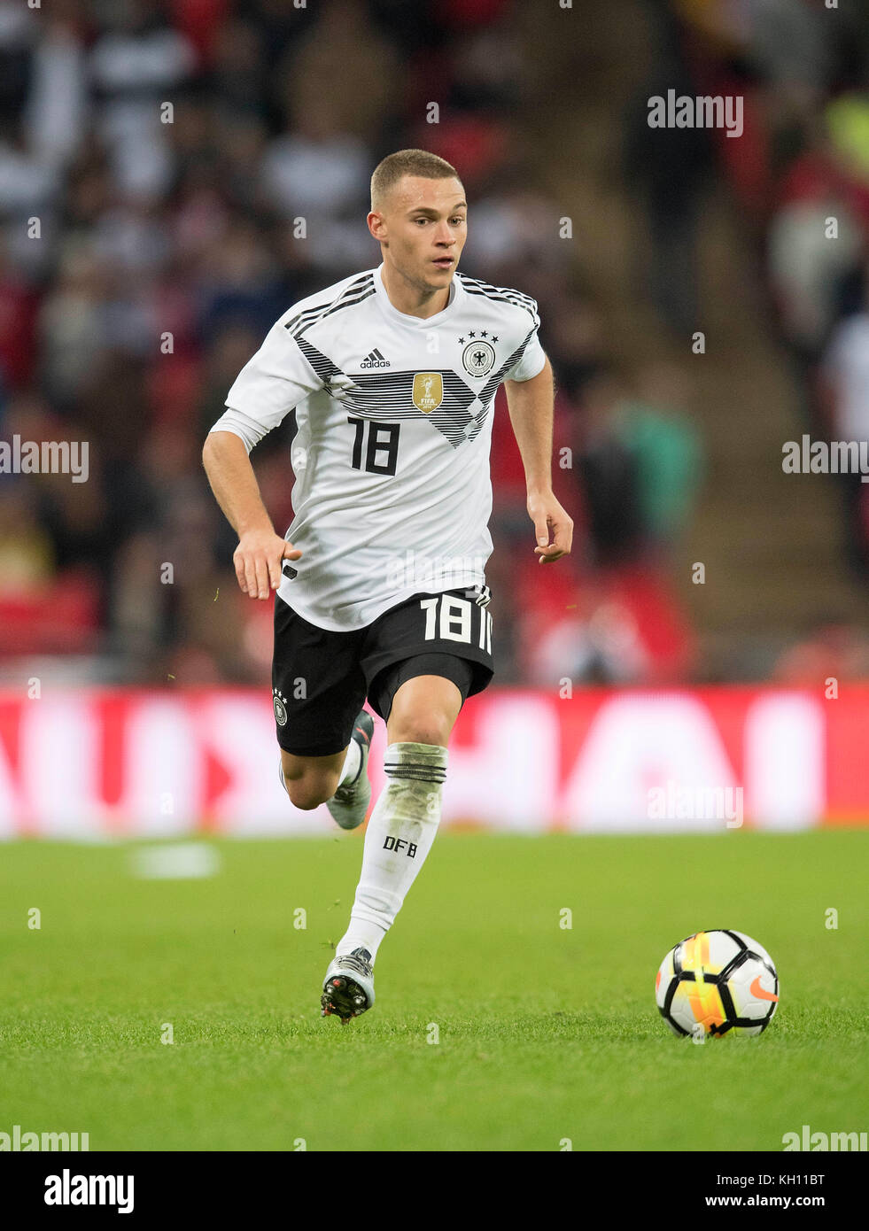 Londres, Grossbritannien. 10 novembre 2017. Joshua KIMMICH (GER) Aktion. Fussball Laenderspiel, Freundschaftsspiel, Angleterre (ENG) - Allemagne (GER) 0:0, AM 10.11.2017 in London/ Grossbritannien. |utilisation dans le monde entier crédit : dpa/Alamy Live News Banque D'Images