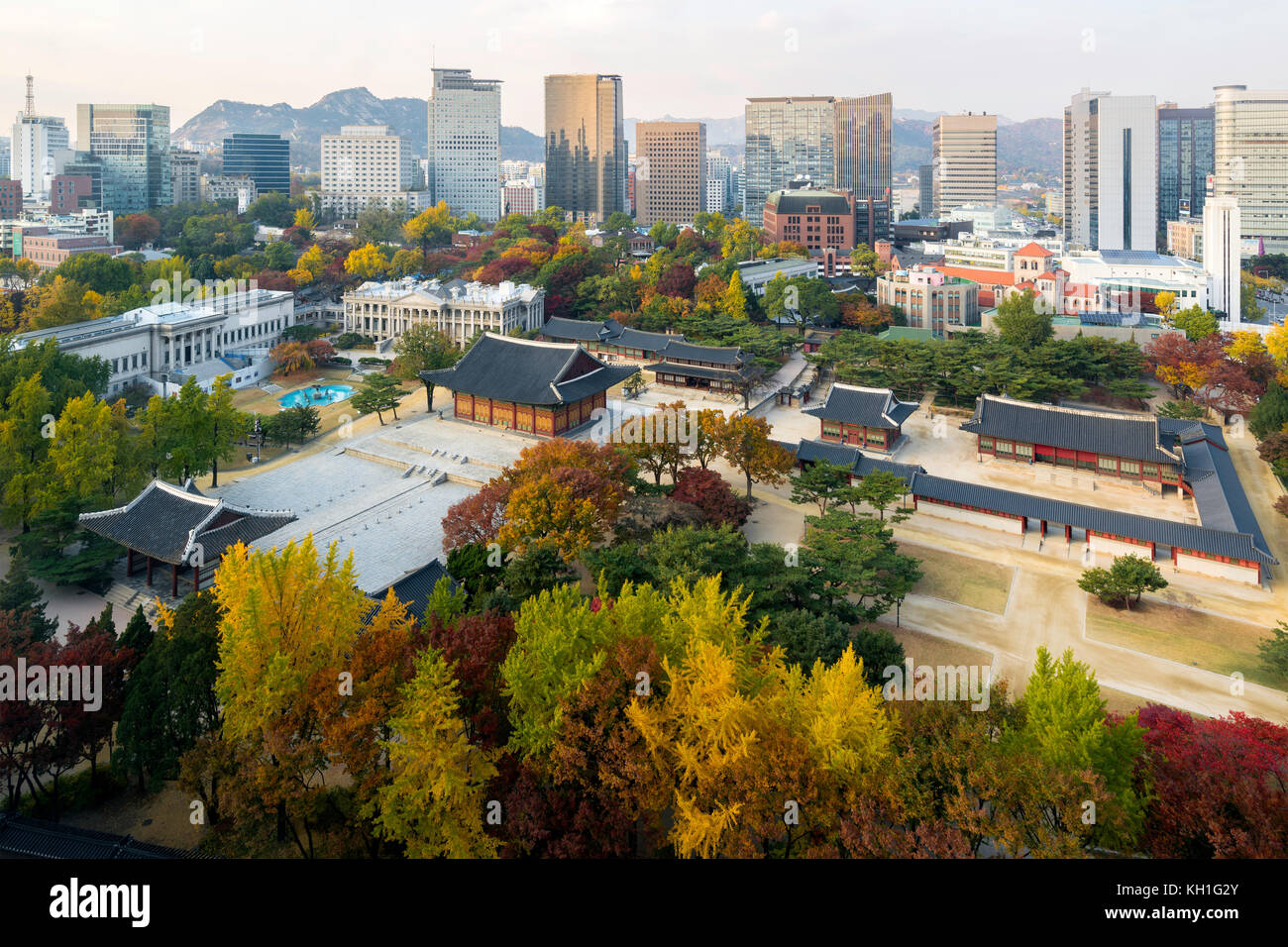 Palais deoksugung sur saison d'automne à Séoul, Corée du Sud Banque D'Images