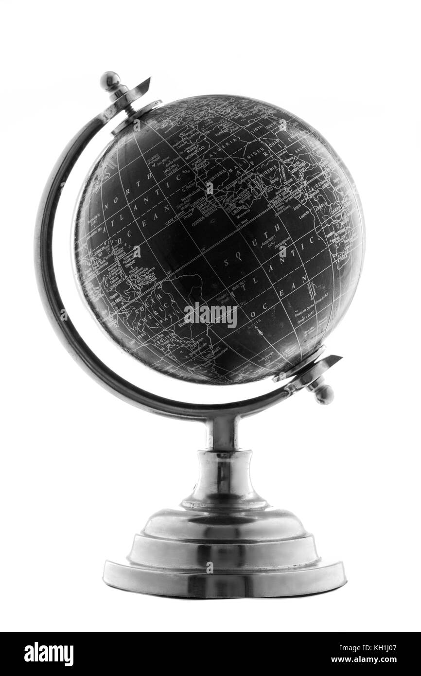 Globe noir isolé sur fond blanc Banque D'Images