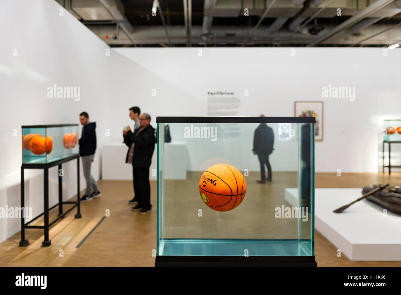 La France. Paris (75), 1er Arr. Exposition Jeff Koons. Le Centre Georges Pompidou. 'Trois' Réservoir d'équilibre Total Ball Banque D'Images