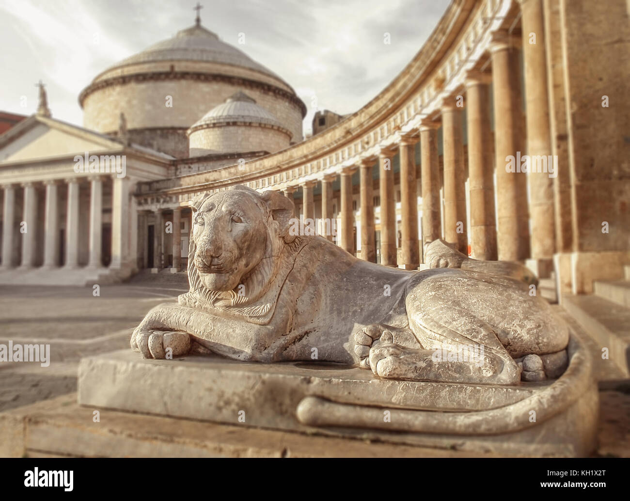 Statue de lion à Naples Banque D'Images