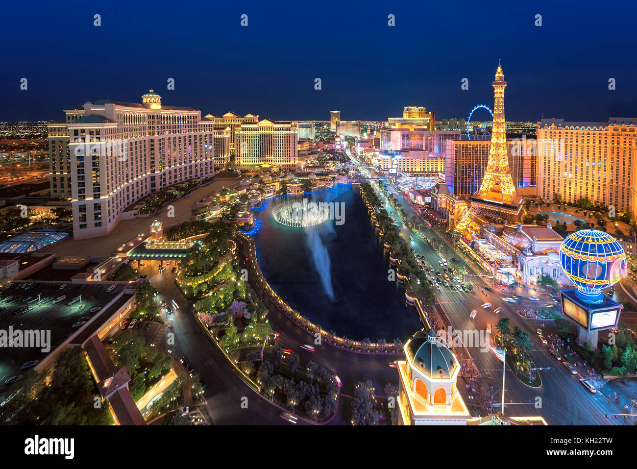 Strip de Las Vegas skyline at night Banque D'Images