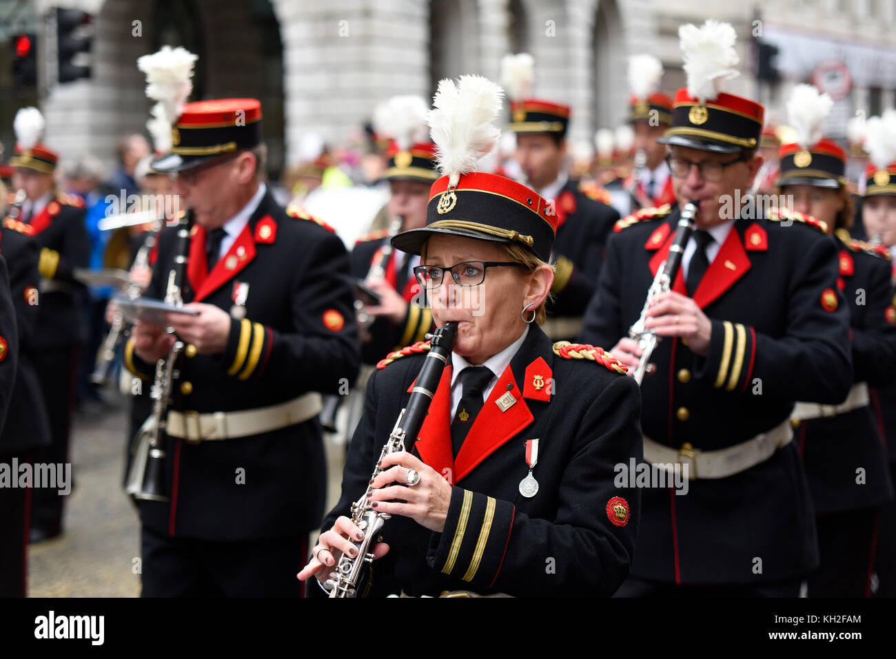 Vent ROYAL BAND fanfare Sainte Cécile, au Lord Mayor's Show procession le long de Cheapside, Londres. Dans la ville Banque D'Images