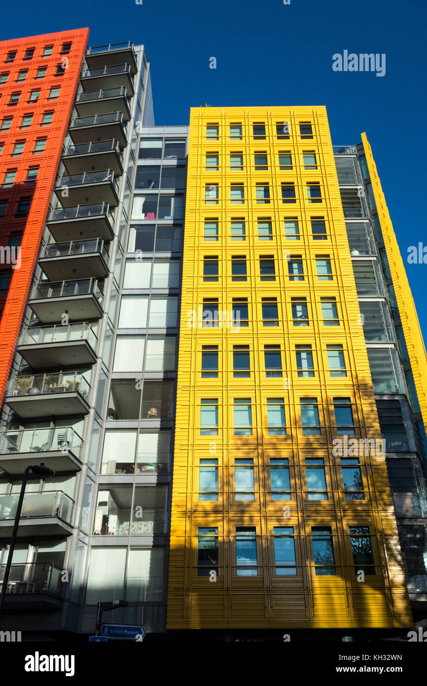 Renzo Piano's Central Saint Giles polyvalent sur St Giles High Street, London, UK Banque D'Images