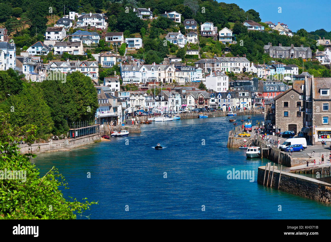 La ville de Riverside dans le sud-est de looe Cornwall, Angleterre, Grande-Bretagne, Royaume-Uni. Banque D'Images