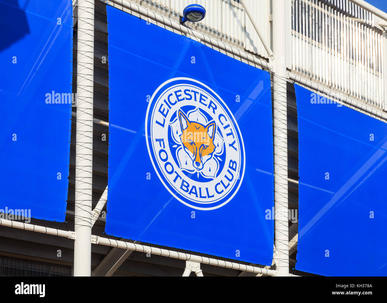 Une fresque de la ville de Leicester orne le badge King Power stadium en Angleterre. Le stade abrite le club de football de Leicester City Banque D'Images