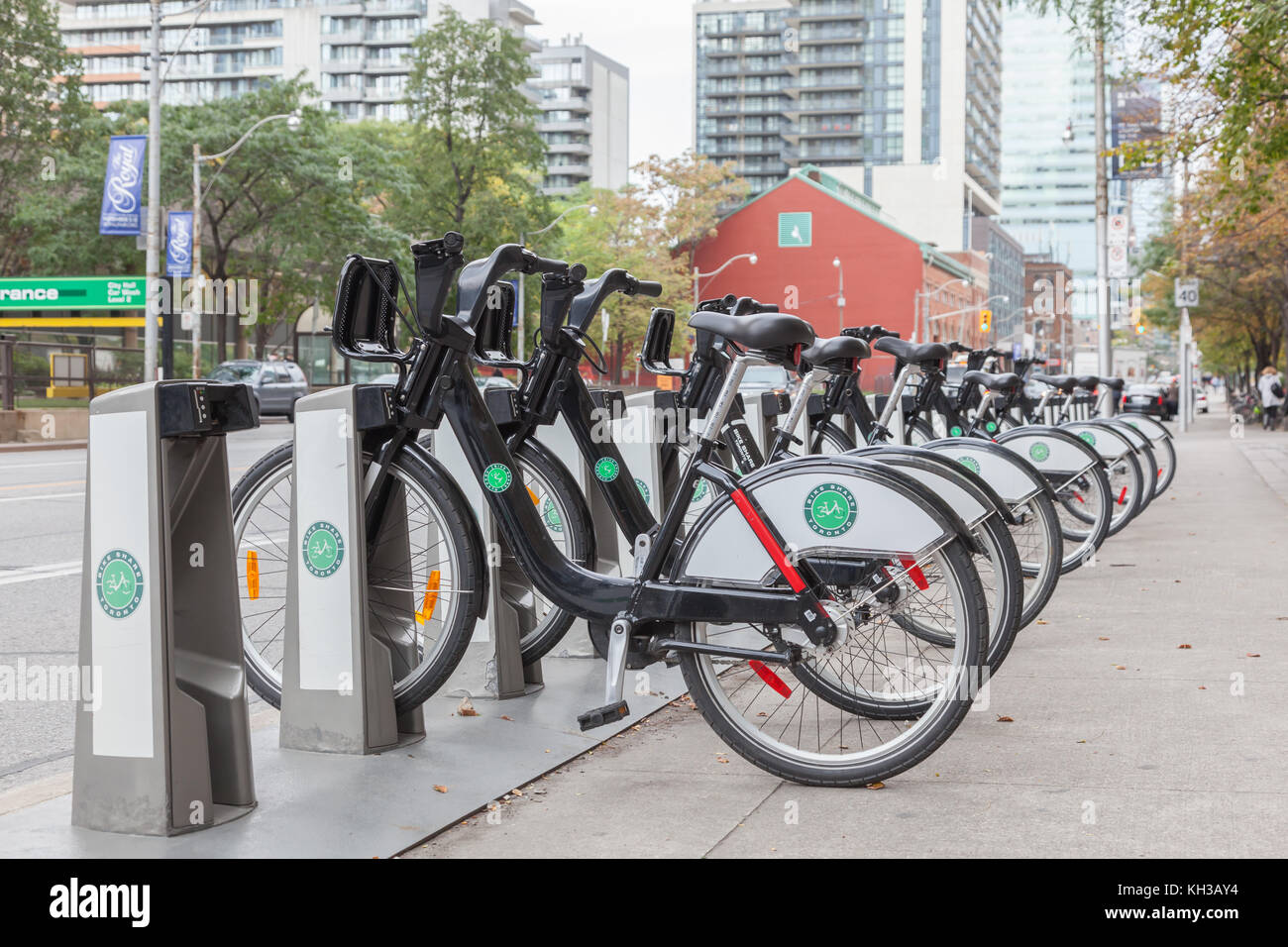 Toronto, Canada - oct 11, 2017 : bike partager louer système dans la ville de Toronto. bike partager les stations sont situées dans le centre-ville de Toronto. Banque D'Images