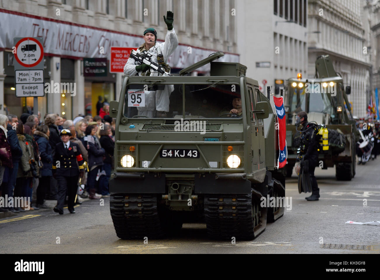 131 Commando Squadron Royal Engineers à la parade du Lord Mayor's Show procession le long de Cheapside, Londres Banque D'Images