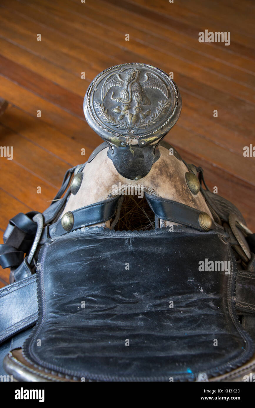 Amérique Centrale, Costa Rica, Province D'Alajuela, Rancho San Miguel. Ranch andalou espagnol à cheval. Selle traditionnelle d'Amérique latine. Banque D'Images