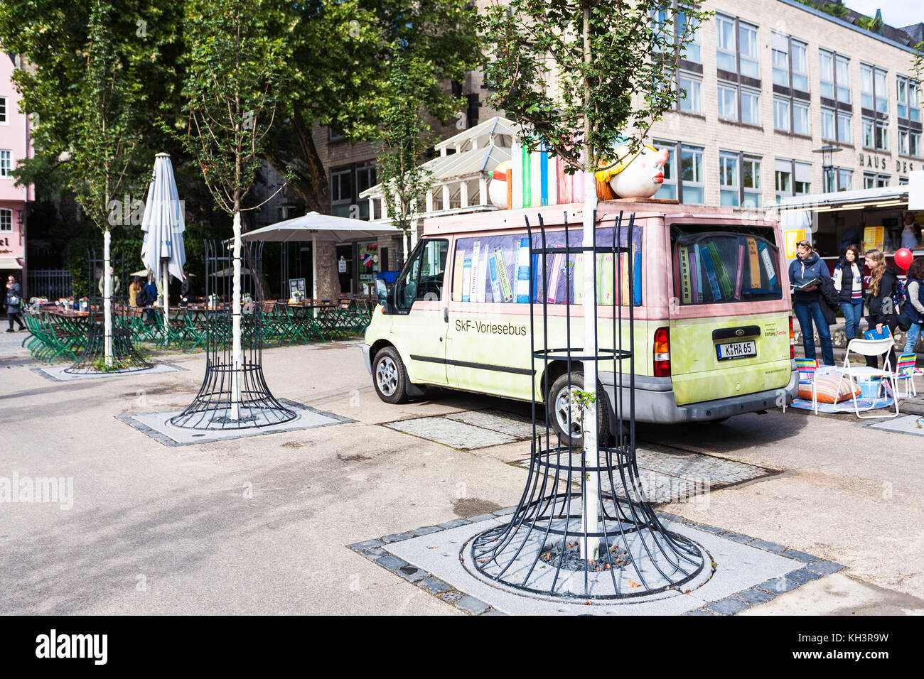 Cologne, Allemagne - 17 septembre 2017 : marché aux puces de la place fischmarkt à Cologne Cologne est la quatrième ville en Allemagne, c'est localiser Banque D'Images