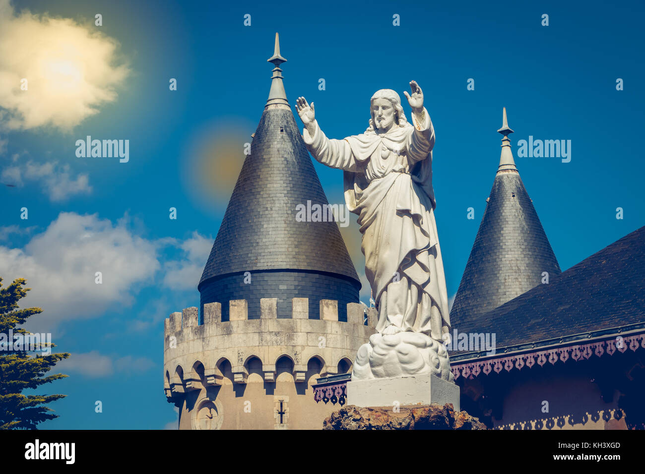 Des détails architecturaux de l'église notre dame de bourgenay à talmont saint Hilaire, france Banque D'Images