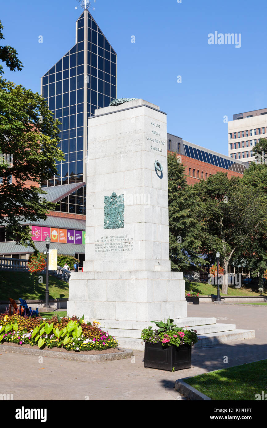 Le cénotaphe de Grand Parade à Halifax, Nouvelle-Écosse, Canada a été construit pour commémorer la Première Guerre mondiale 1. Banque D'Images