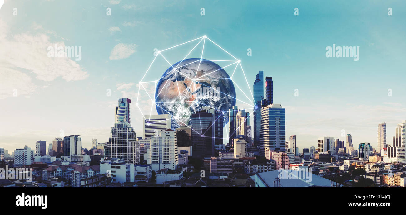 Bâtiments modernes dans la capitale avec connexion au réseau mondial. Des éléments de cette image sont fournis par la NASA Banque D'Images