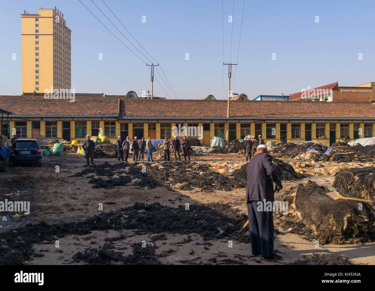 Cuir et laine de Yak gouverné par marché hui personnes musulmanes, province de Gansu, Chine, Linxia Banque D'Images