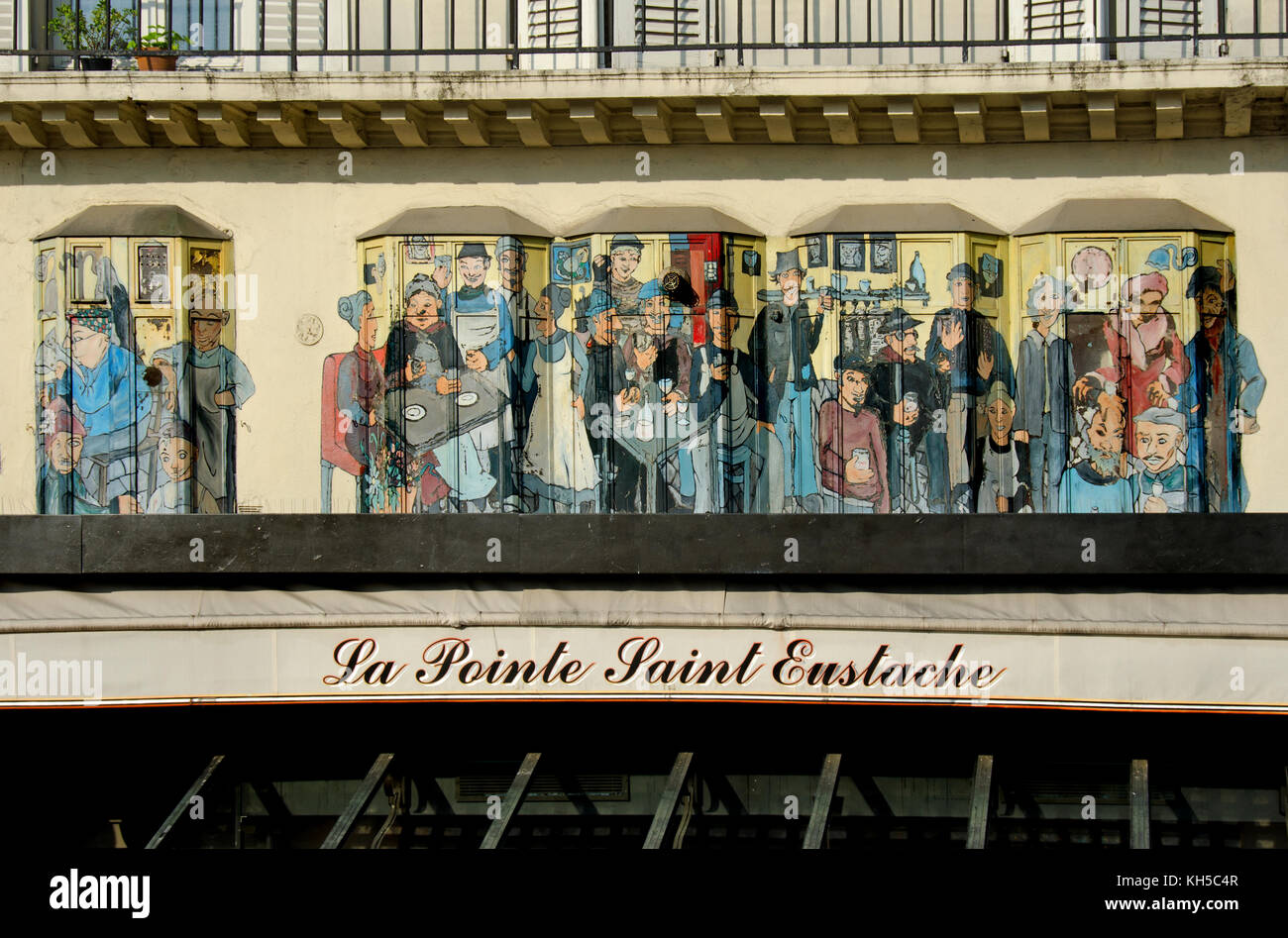 Paris, France. Façade peinte de la Pointe Saint Eustache - restaurant au 1 rue Montorgueil Banque D'Images