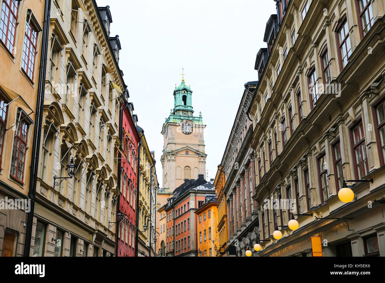 Storkyrkan, la cathédrale de St Nicolas et de bâtiments à Gamla Stan, Stockholm, Suède ville Banque D'Images