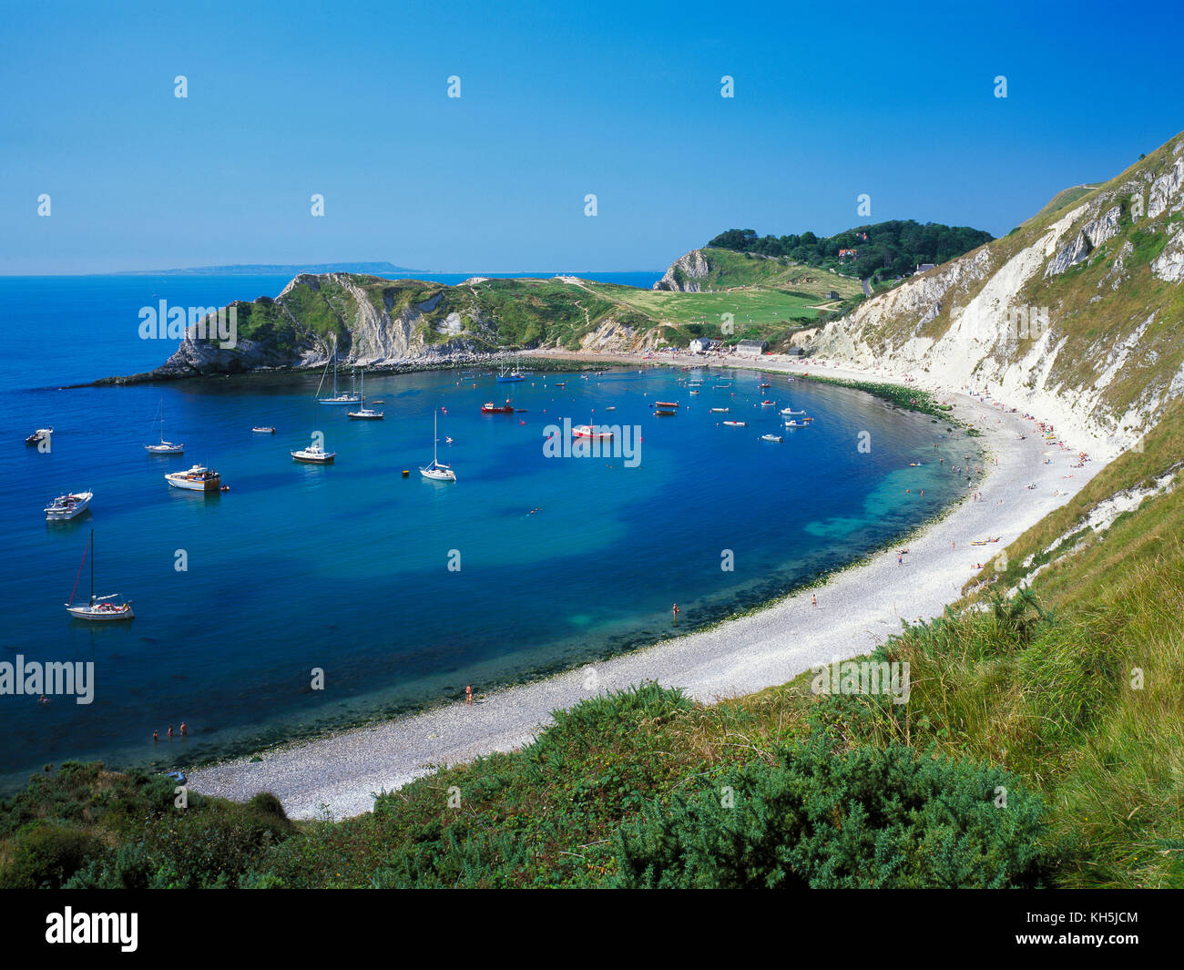 Crique de Lulworth Cove, sur la côte jurassique, Dorset, Angleterre, Royaume-Uni.. Banque D'Images