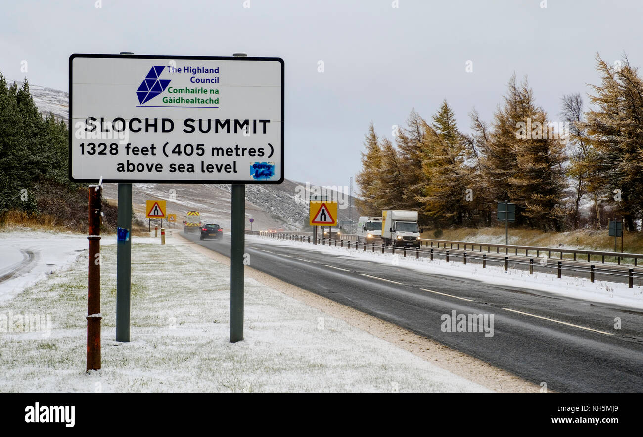 Slochd sommet avec la première neige de l'hiver 2017. Banque D'Images