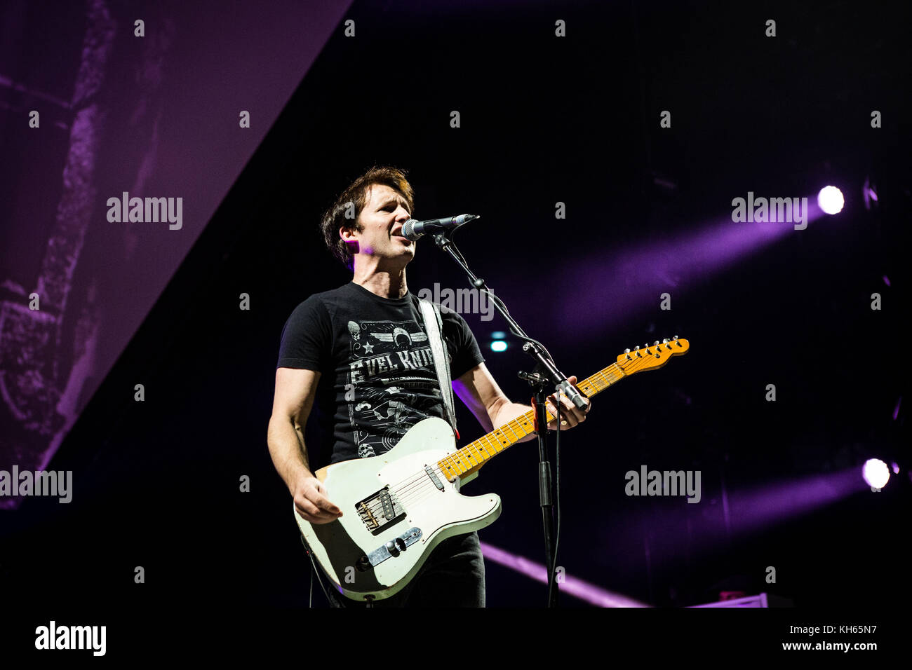 Milan 14 novembre 2017 james blunt effectue live au mediolanum forum © roberto finizio / alamy live news Banque D'Images