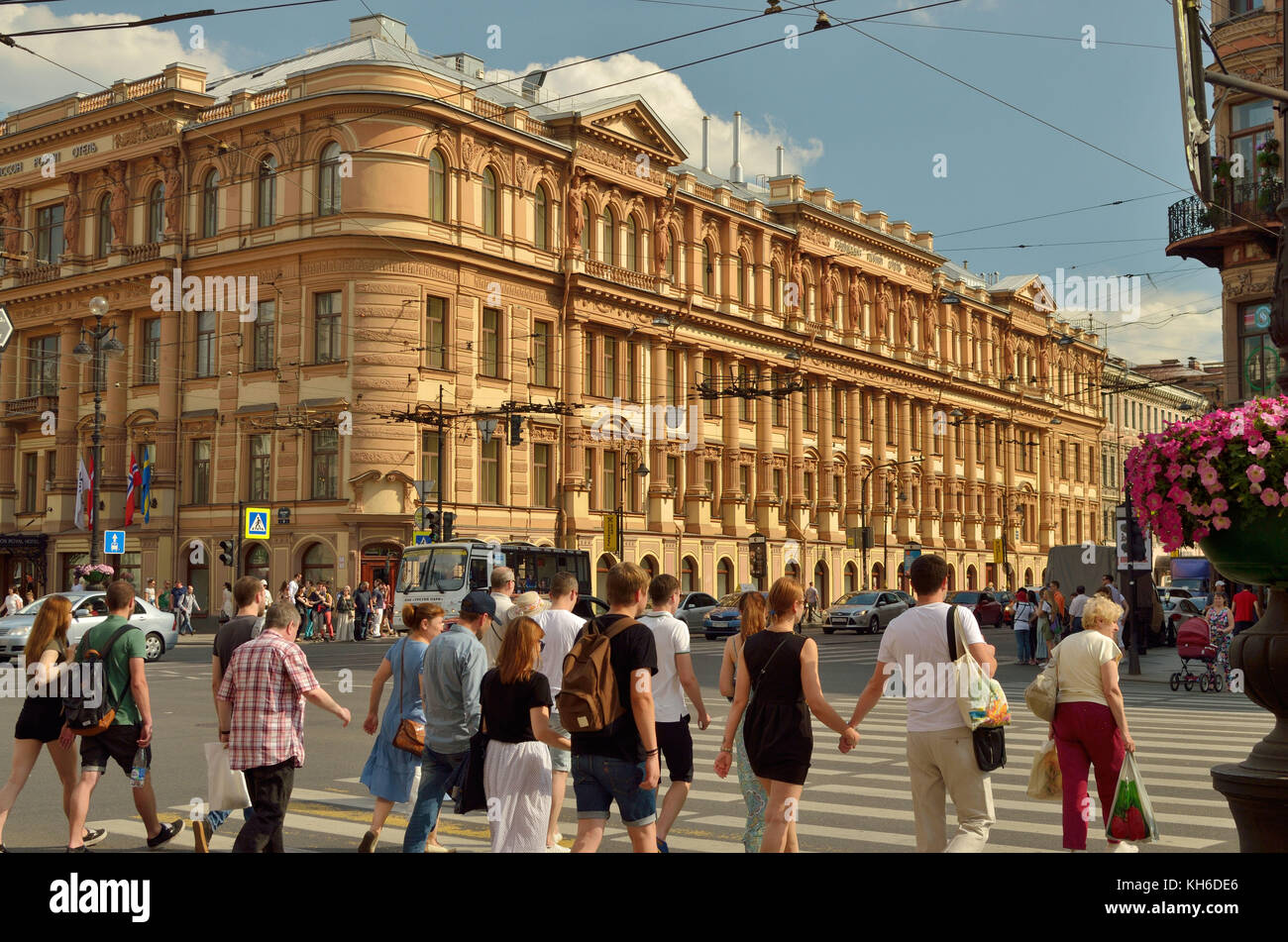 02.07.2016.Russie.saint-petersburg.la vie et l'agitation de gens dans la grande ville. Banque D'Images