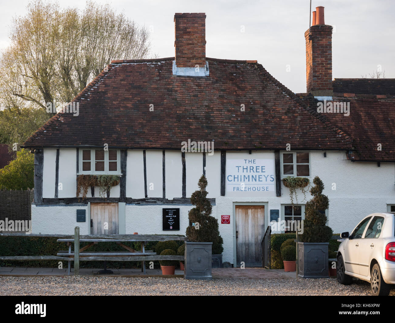 Les trois cheminées public house, Cranbrook, Kent, UK Banque D'Images