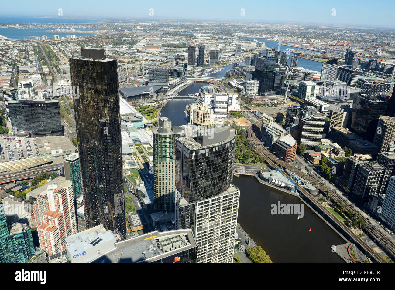 Vue aérienne du centre-ville et la rivière Yarra à partir du haut de la tour eureka, situé dans le de southbank à Melbourne, Victoria, Australie Banque D'Images
