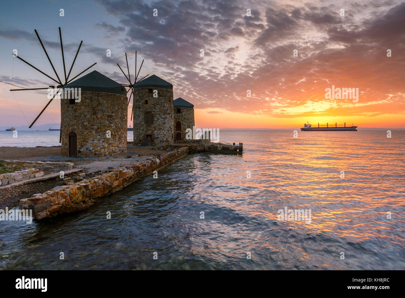 L'image du lever de l'icône de moulins à vent dans la ville de Chios. Banque D'Images
