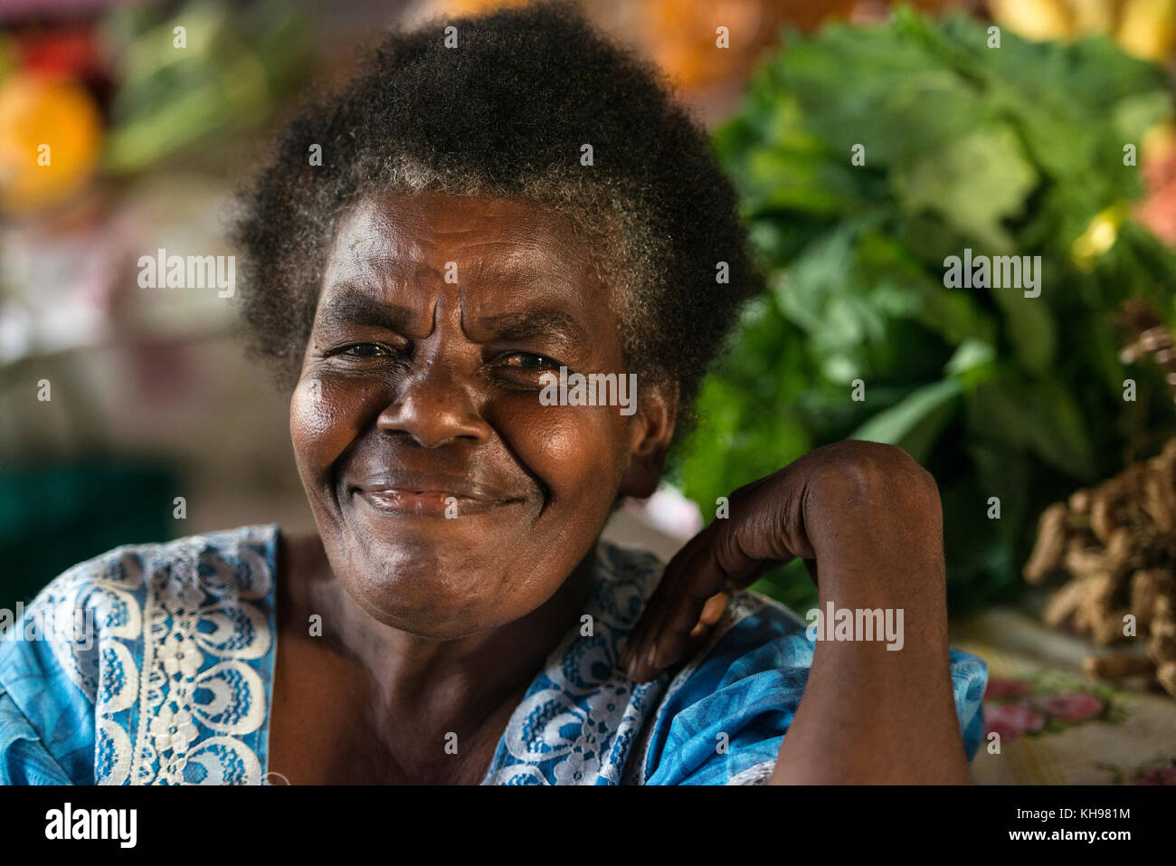 Exposant Nom de l'appelé (pro Nah-mai) à Port Vila Marché de Fruits et légumes, Vanuatu. Banque D'Images