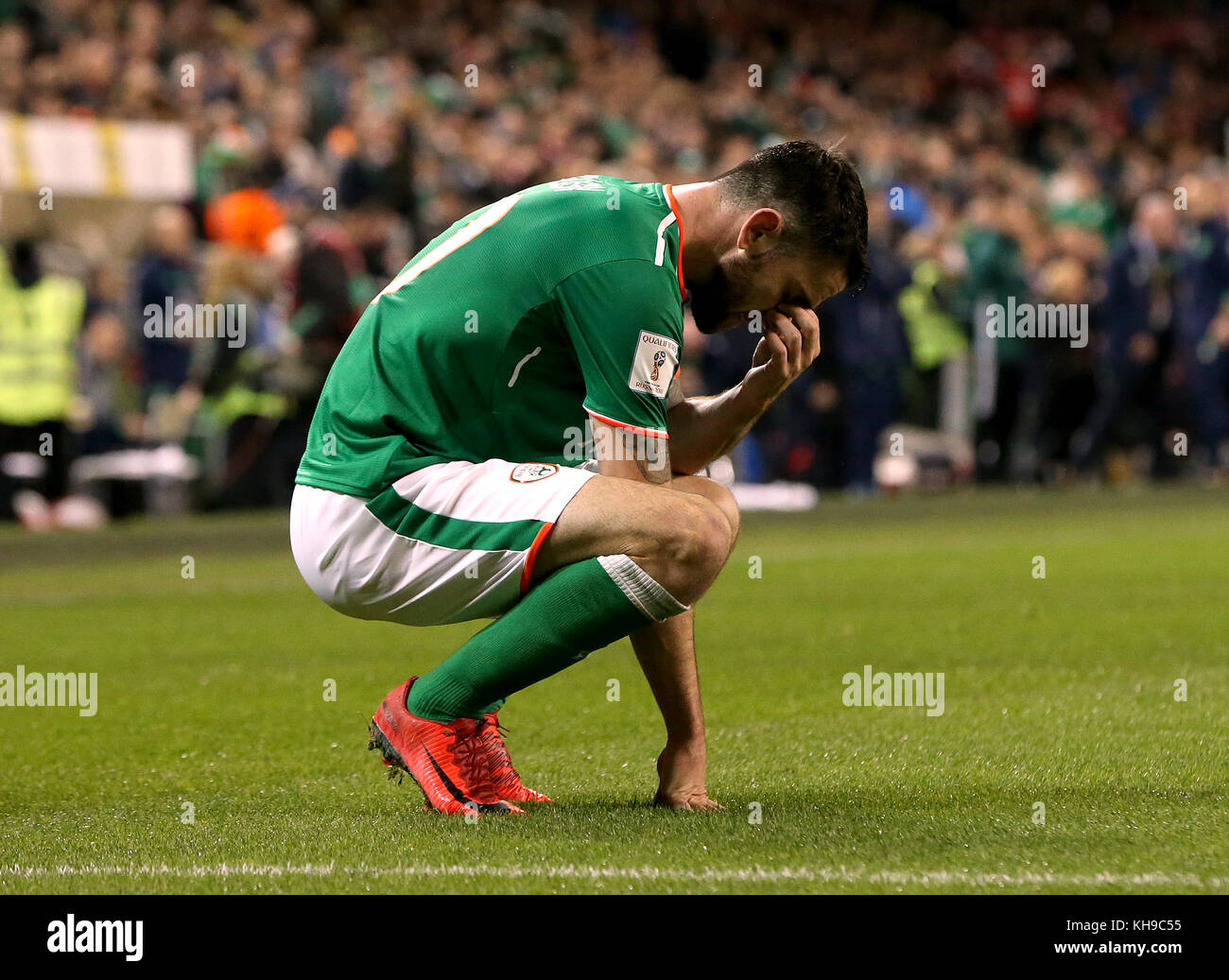 Robbie Brady, de la République d'Irlande, apparaît abattu après la coupe du monde de la FIFA, lors du match de deuxième match au stade Aviva, à Dublin. Banque D'Images