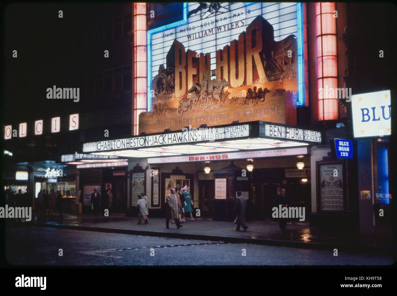 Empire Theatre la nuit, ben-hur sur marquee, Leicester Square, Londres, Angleterre, RU, 1960 Banque D'Images