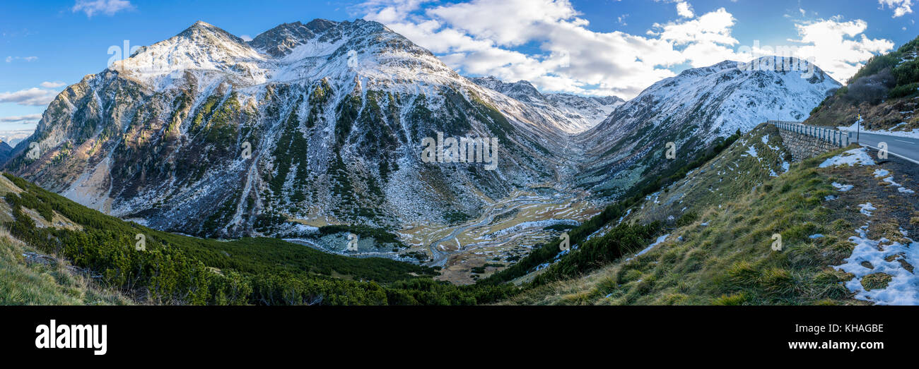 Schwarzhorn enneigé, Flüelapass, canton des Grisons, Suisse Banque D'Images