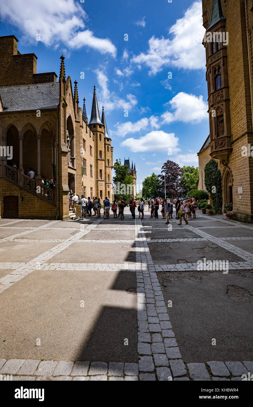 Le Château de Hohenzollern, Allemagne - le 24 juin 2017 : Le Château de Hohenzollern (en allemand : à propos de ce son burg hohenzollern) est le siège ancestral de la imperial h Banque D'Images