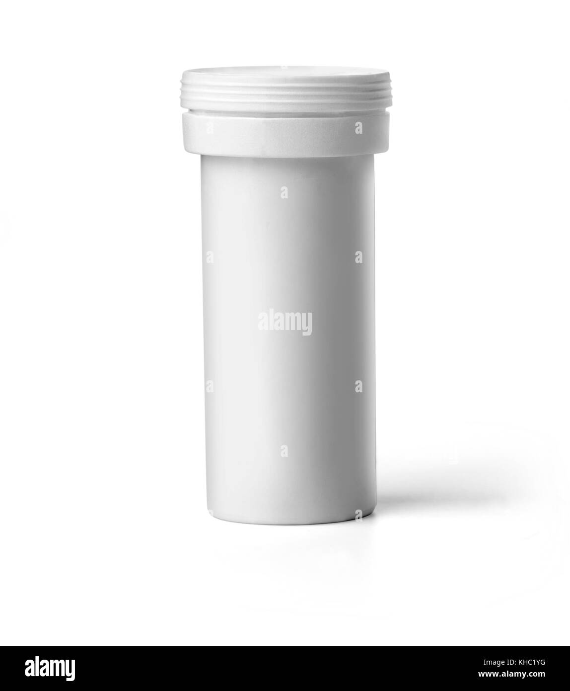 Forme cylindrique contenant en plastique sur fond blanc avec clipping path Banque D'Images
