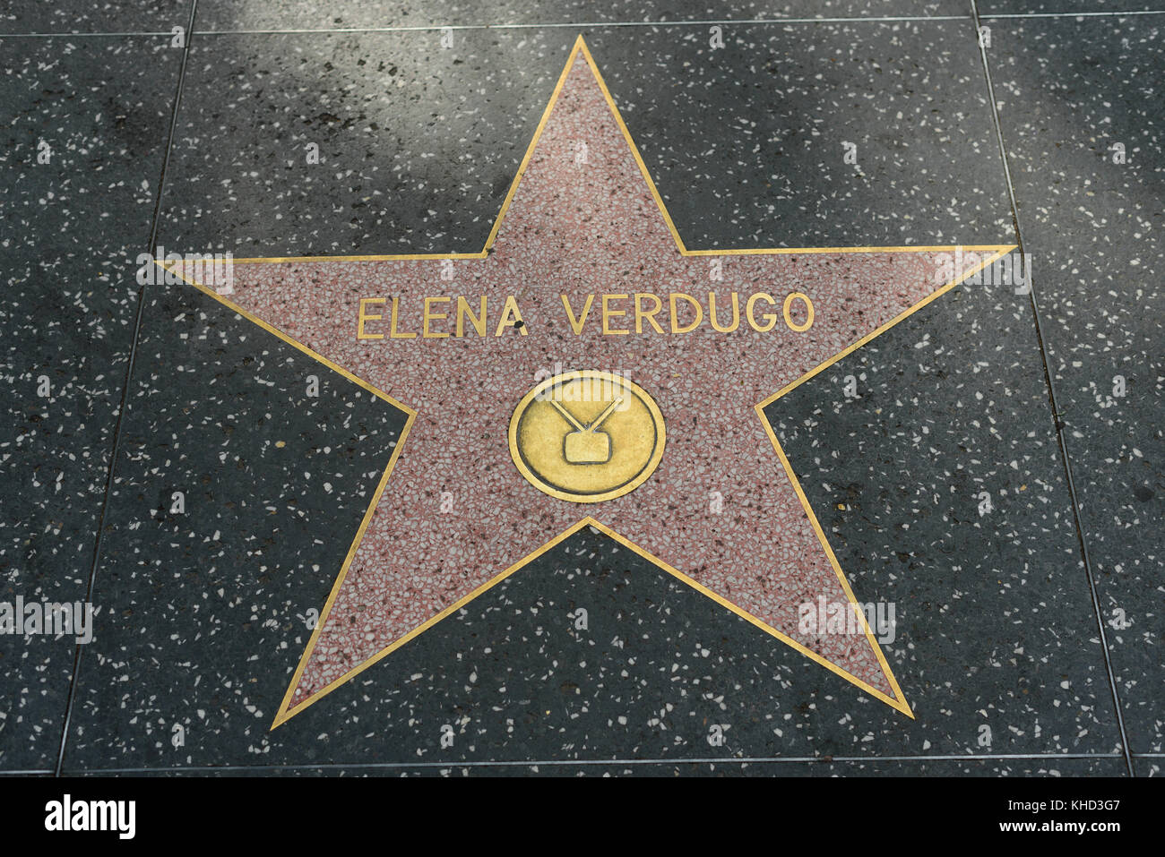 HOLLYWOOD, CA - 06 DÉCEMBRE : la star Elena Verdugo sur le Hollywood Walk of Fame à Hollywood, Californie, le 6 décembre 2016. Banque D'Images