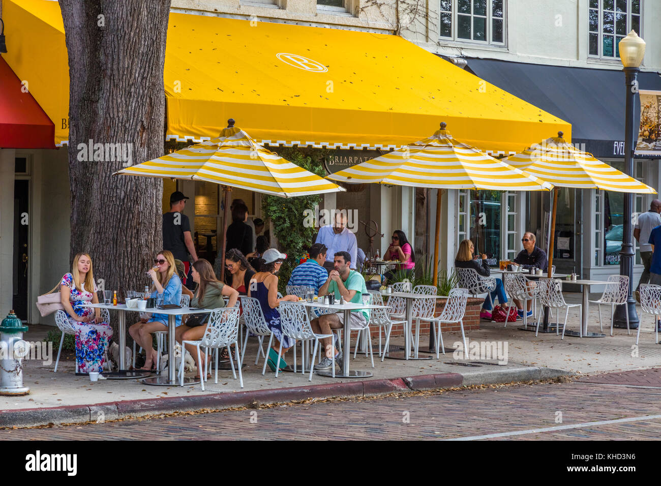 Café en plein air de Park Avenue, à Winter Park Florida United States Banque D'Images