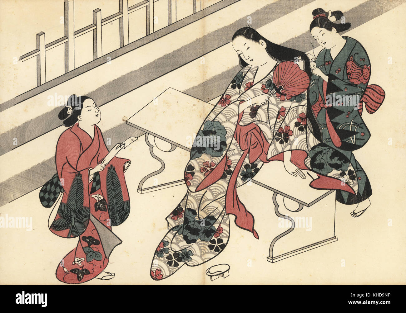 Courtisane Oiran ayant ses cheveux traités avec de l'huile parfumée par une kamuro en dehors d'une prescription des passants dans les quartiers de plaisir. Une autre servante apporte une lettre. Gravure sur bois par Okumura Masanobu (1686-1764), Photo de Fuzoku Emakimono Faire défiler du commerce de l'eau, Tokyo, réimpression vers 1880. Banque D'Images