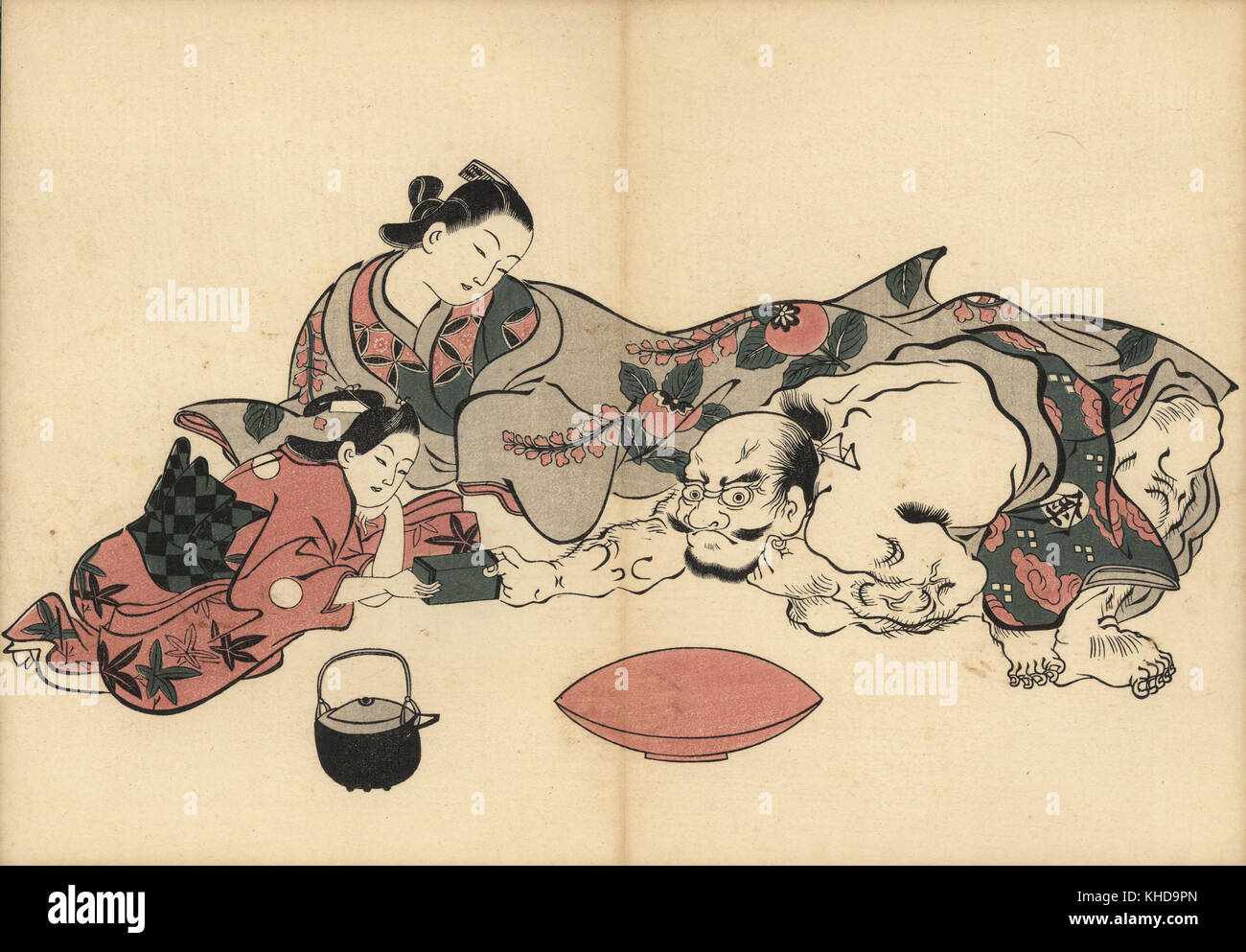 Courtisane Oiran regardant une épreuve de force entre son kamuro (maid) et Kinpira le célèbre homme fort. Un pichet de saké et ecuelle en face. Gravure sur bois par Okumura Masanobu (1686-1764), Photo de Fuzoku Emakimono Faire défiler du commerce de l'eau, Tokyo, réimpression vers 1880. Banque D'Images