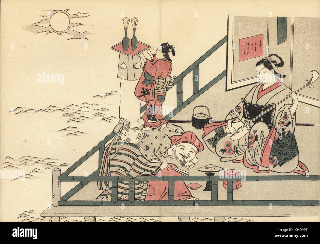 La lecture d'une courtisane pour les clients de shamisen et Fukurokuju Daikokuten des sept dieux de la chance. Une femme se tient sur le dos de Daikokuten pour mettre une table et du saké sur la tête de bouteilles Fukurokuju. Gravure sur bois par Okumura Masanobu (1686-1764), Photo de Fuzoku Emakimono Faire défiler du commerce de l'eau, Tokyo, réimpression vers 1880. Banque D'Images