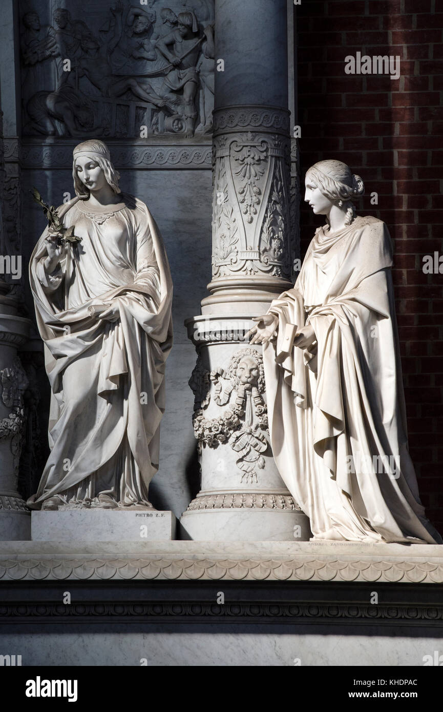 Italie, Vénétie, VENISE, Santa Maria Gloriosa dei Frari, monument de Titien, LUIGI-PIETRO-ANDREA ZANDOMENEGHI, 1843-1852 Banque D'Images