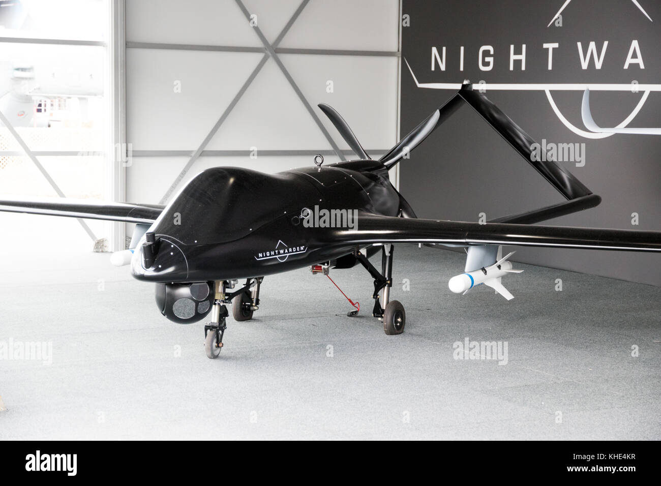PARIS, FRANCE - 23 JUIN 2017 : drone militaire UAV Nightwarden de Textron au salon de l'Air de Paris 2017. Banque D'Images