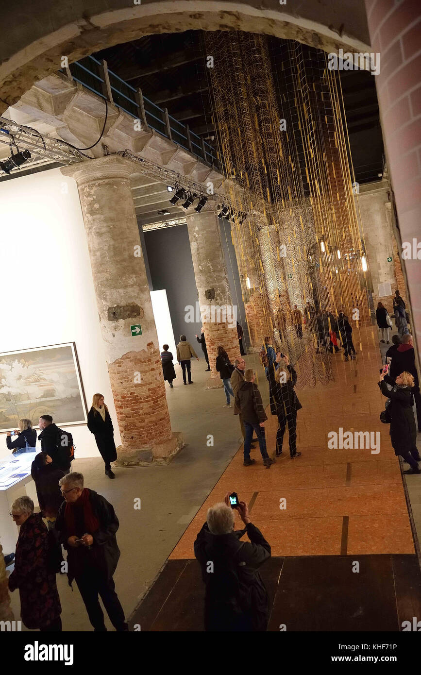 2017 La biennale d'art à Venise a suscité un grand intérêt de la clientèle internationale. Nov 7, 2017. crédit : c) imageslive/zuma/Alamy fil live news Banque D'Images