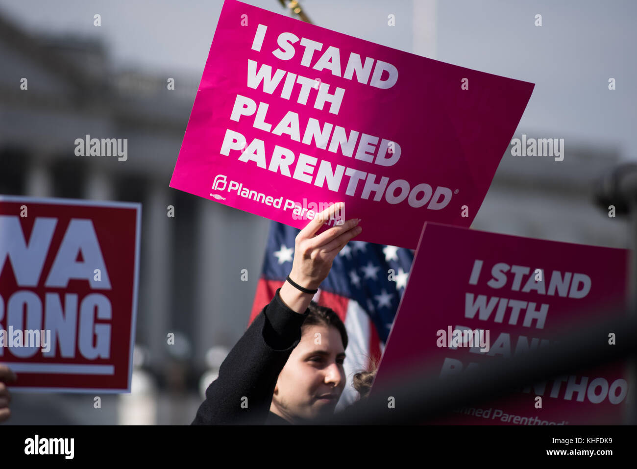 Les panneaux planification de la vie familiale sont en face du Capitole des États-Unis Banque D'Images
