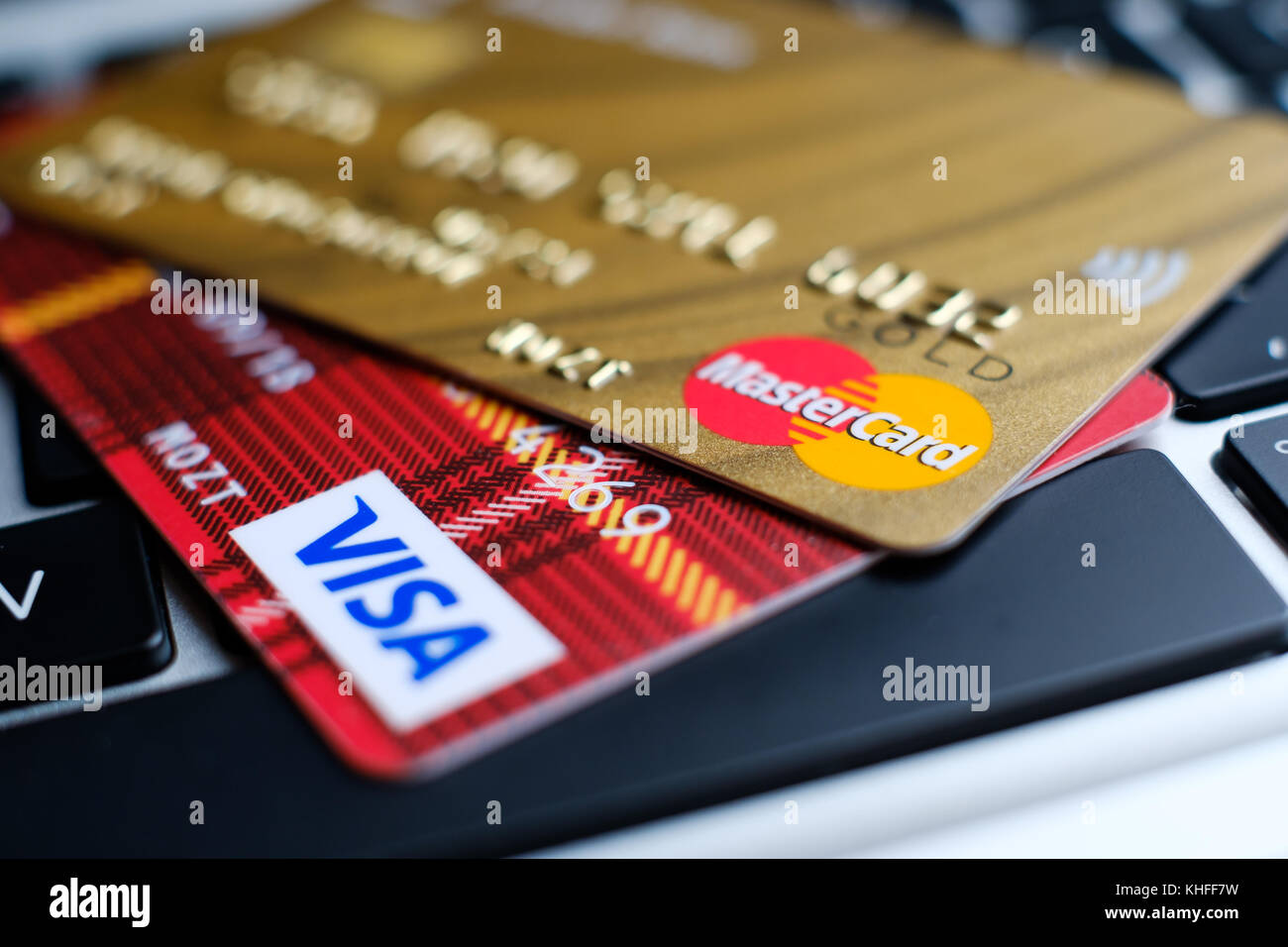 Paiement plastique Master Card et Visa macro clavier de l'ordinateur portable Banque D'Images