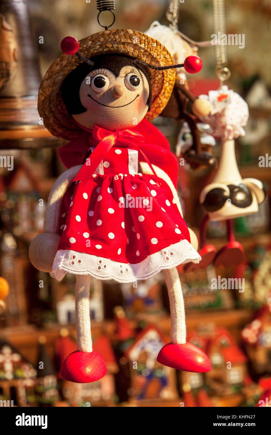 La marionnette tchèque jouet en bois coccinelle à Prague boutique de souvenirs tchèque République Banque D'Images