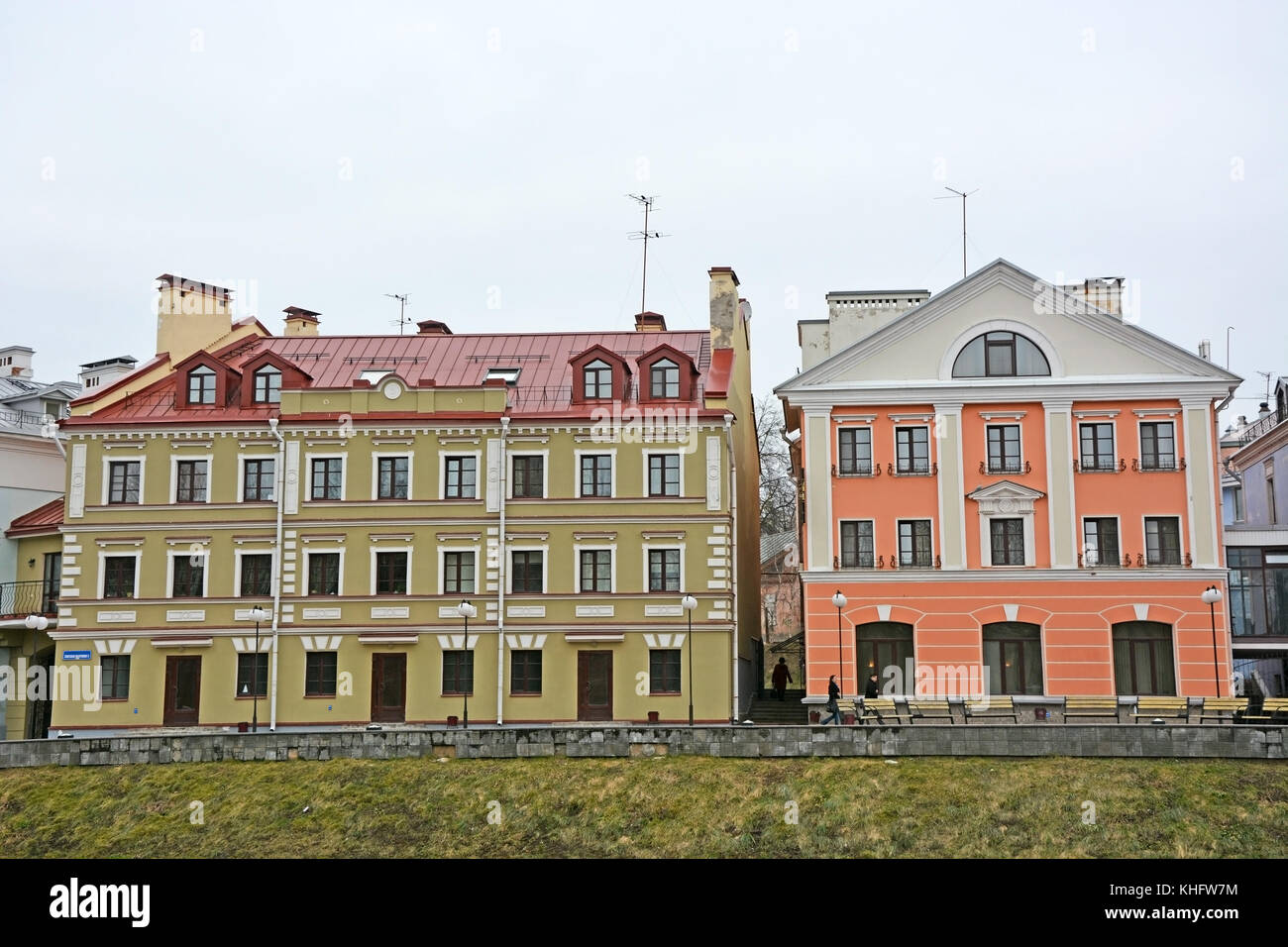 Golden embankment -quartier résidentiel dans le quartier historique de la rivière pskova à Pskov Banque D'Images