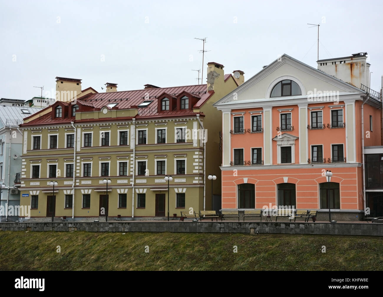 Golden embankment -quartier résidentiel dans le quartier historique de la rivière pskova à Pskov Banque D'Images