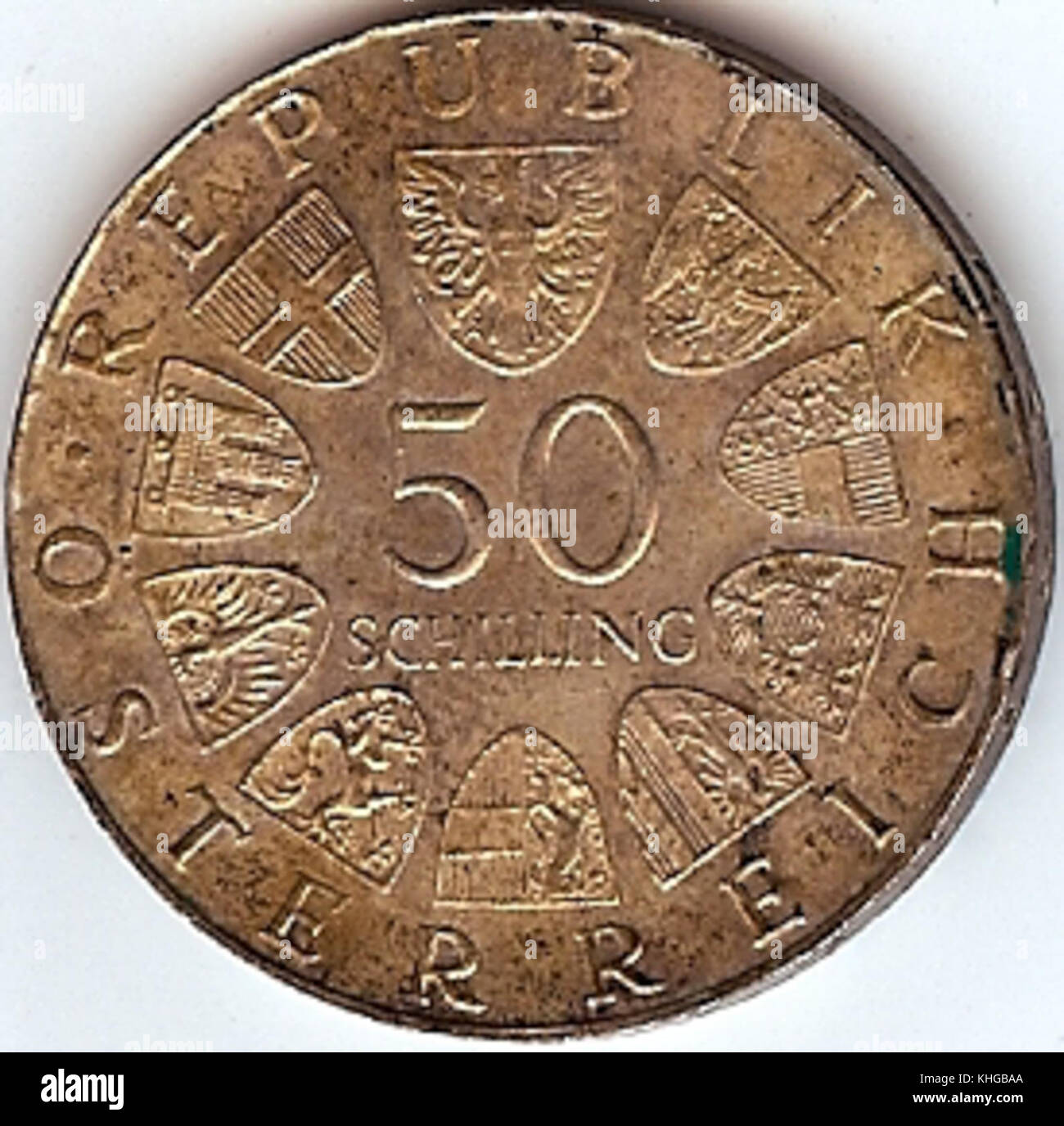 Cette image présente un billet de 50 schillings, fournissant une représentation historique de la monnaie en circulation pendant une période spécifique, probablement en Autriche ou dans une région germanophone. Banque D'Images