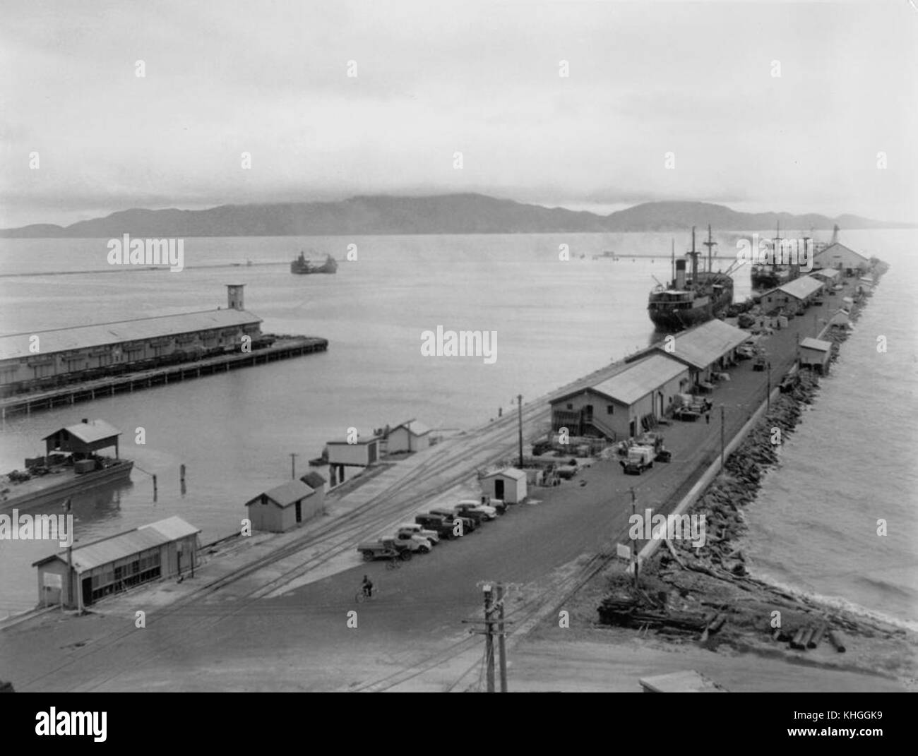 1297491 Vue sur le Quais de Townsville, 1954 Banque D'Images