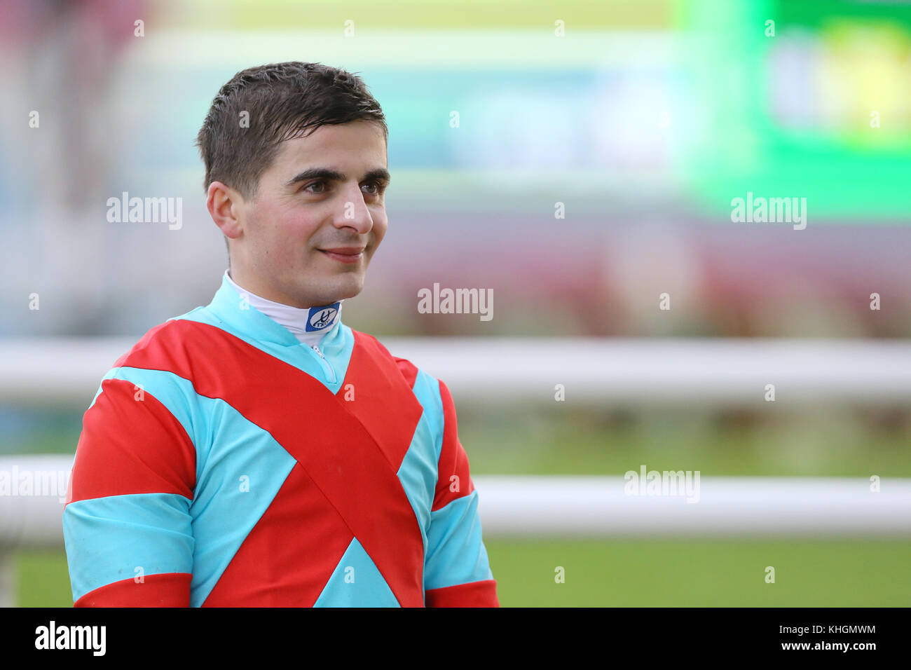 Kyoto, Japon. 11 novembre 2017. Andrea Atzeni Horse Racing : Jockey Andrea Atzeni après avoir monté un gendarme pour remporter les Daily Hai Nisai Stakes à l'hippodrome de Kyoto, au Japon . Credit : Eiichi Yamane/AFLO/Alamy Live News Banque D'Images